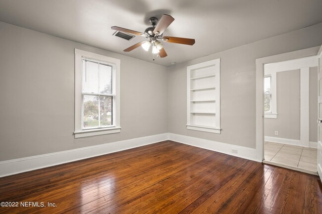 Building Photo - 1511 Belmonte Ave