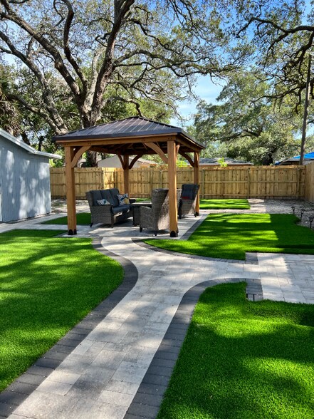 Building Photo - 917 Pinellas St