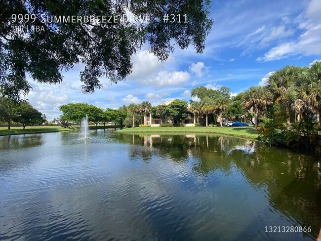 Building Photo - Beautiful 1/1 in Summerbreeze Condominums