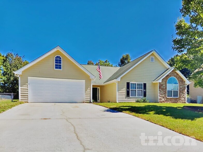 Primary Photo - 523 Ashton Manor Dr