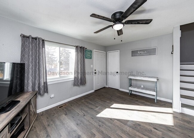 Building Photo - Cozy 3 Bedroom House in Southeast Colorado Springs