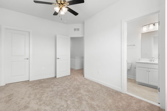 Building Photo - Rent – Brand New Townhome in the Watershed Community