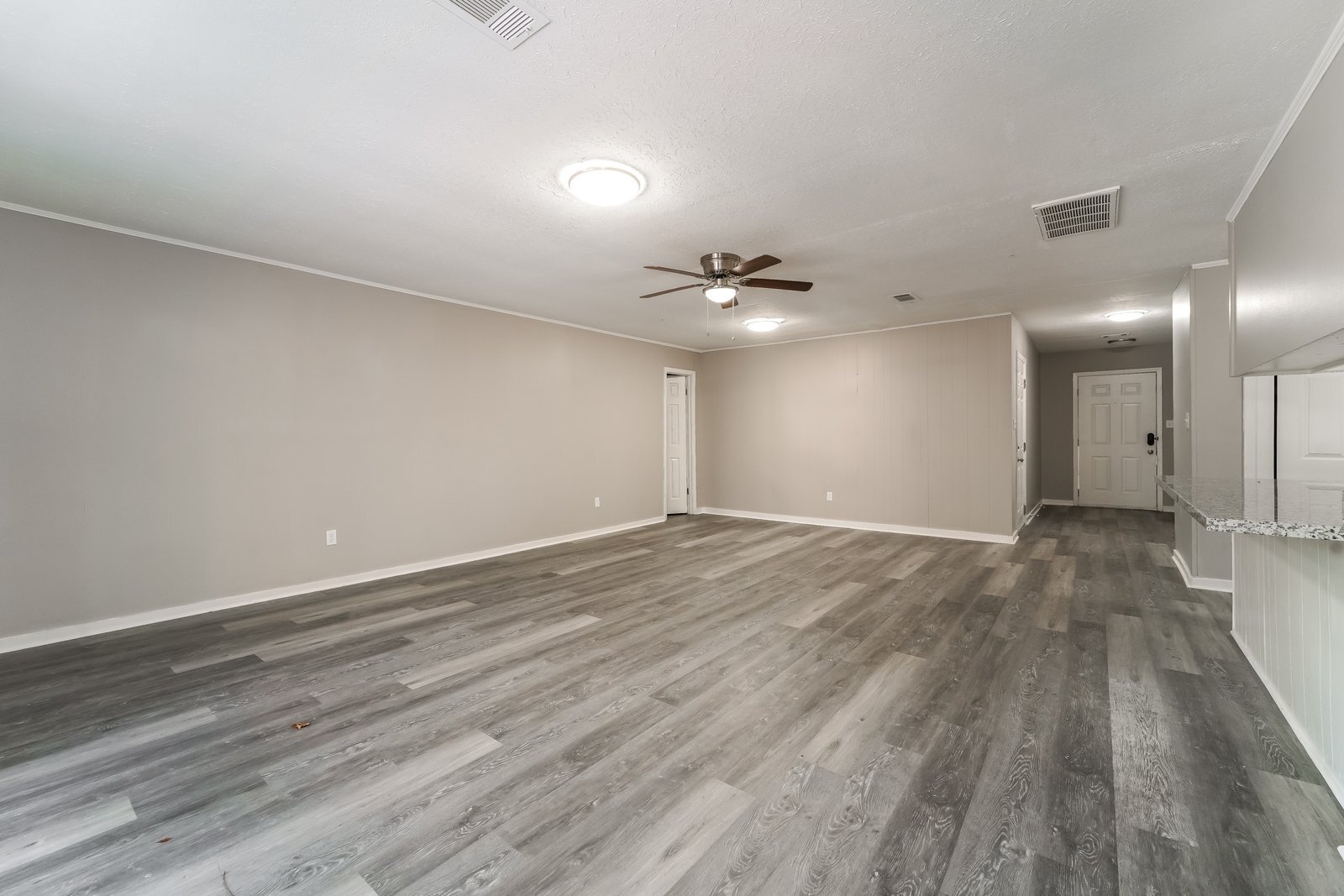 Building Photo - 657 Upper Darby Rd