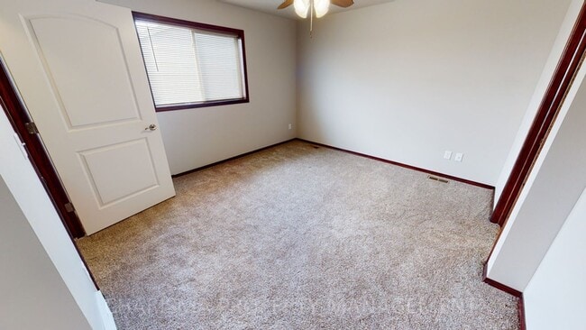 Building Photo - 3 BEDROOM, 2 BATH TOWN HOME, INDIVIDUAL ENTRANCE, DOUBLE ATTACHED GARAGE, PET FRIENDLY, NEWER DEV...