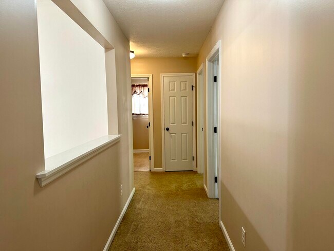 Building Photo - 960 Watermark Dr
