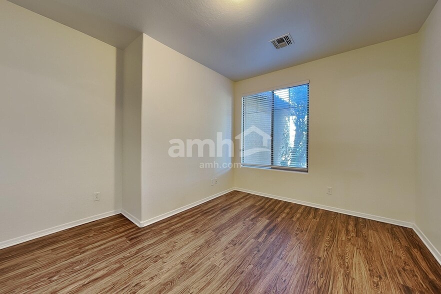 Building Photo - 17578 W Ironwood St