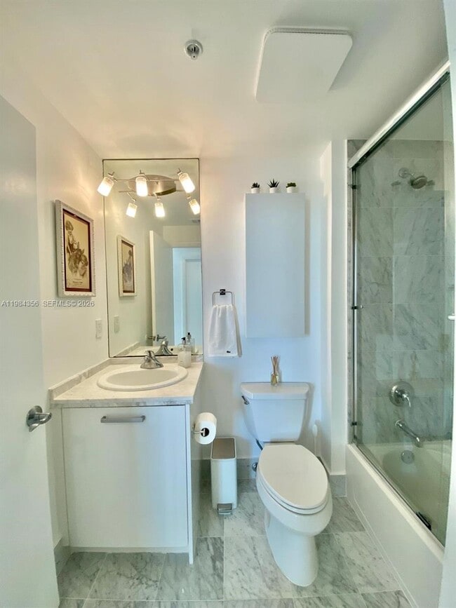 Building Photo - 253 NE 2nd St