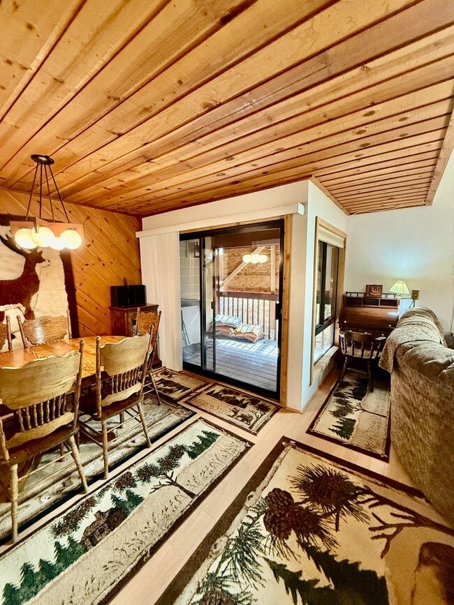 Building Photo - Fully Furnished 2BD/2BA Mountain Townhome | Cozy Pellet Stove | Parking Included