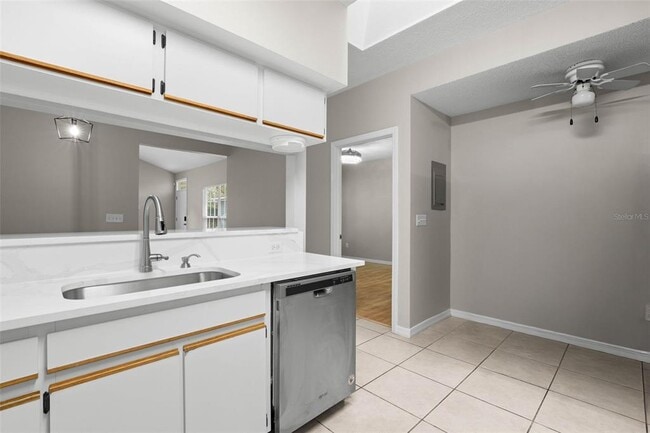 Building Photo - 248 St Ives Dr