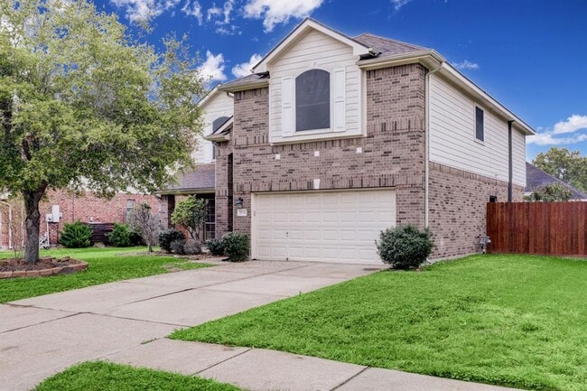Building Photo - 3719 Wild Oak Dr