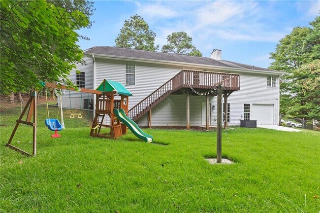 Building Photo - 6360 Mountain View Trail