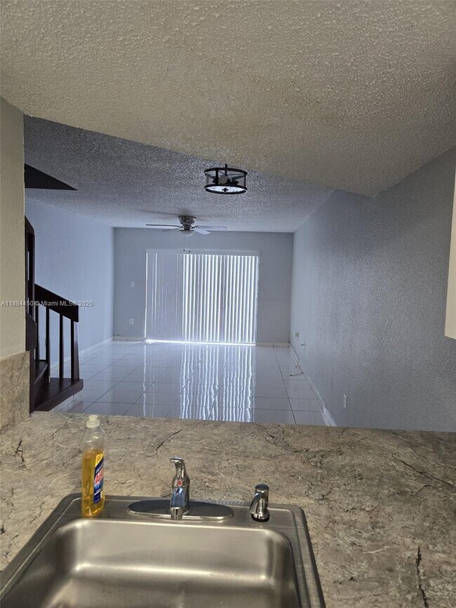 Building Photo - 210 W 68th St