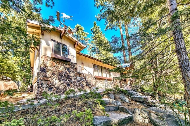 Primary Photo - Cozy 3BD house avail. on 10/10/2025 for a ...