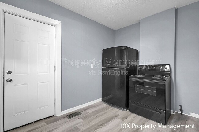 Building Photo - 1292 Atcheson St