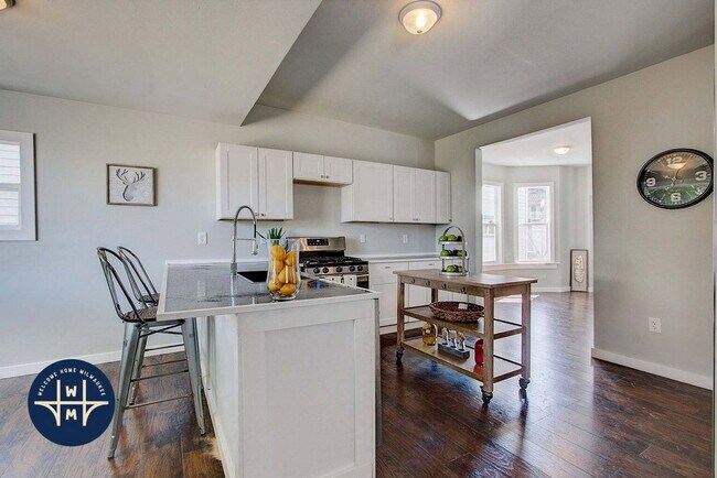 Building Photo - 1624 E Belleview Pl