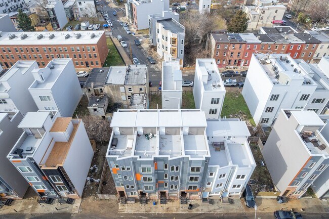 Building Photo - Four Bed Olde Kensington/Fishtown Home
