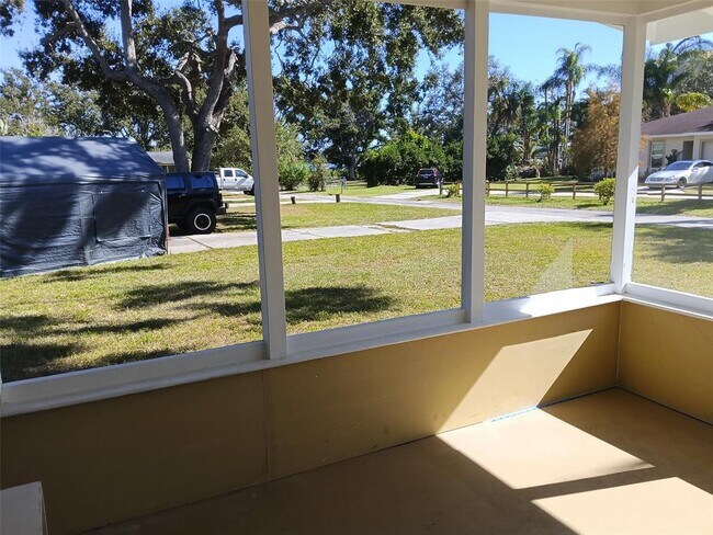 Building Photo - 10611 Dixon Dr