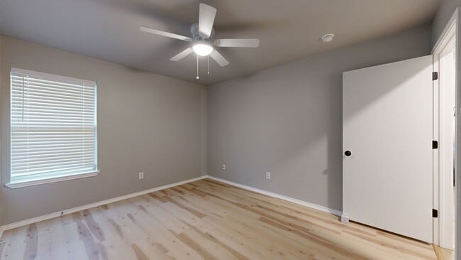 Building Photo - UPDATED DUPLEX IN NOLANVILLE ONLY $1,350!!!