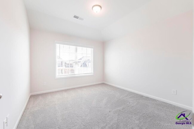 Building Photo - 233 Shoshone Cir