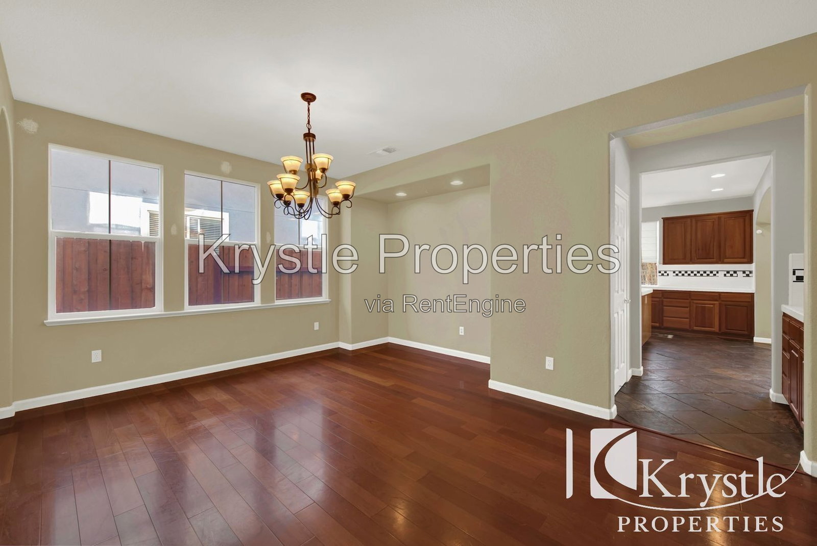 Building Photo - 625 Purple Martin Dr