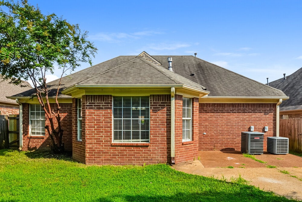 Building Photo - 4313 Genevieve Dr