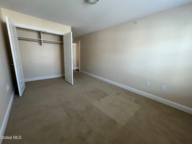 Building Photo - 60 Weibel Ave