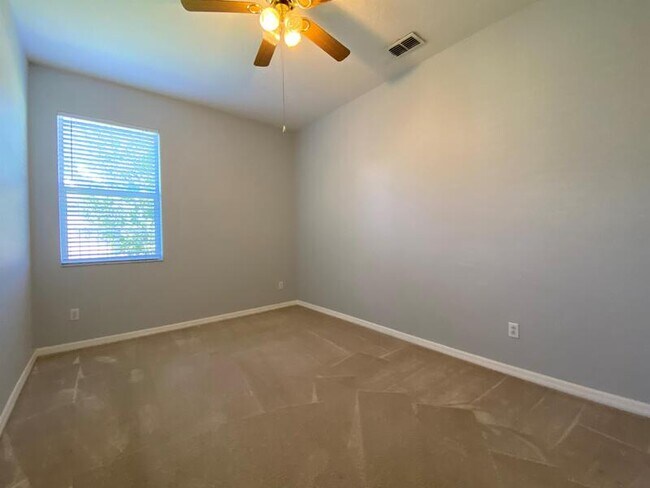 Building Photo - 9918 Autumn Creek Ln