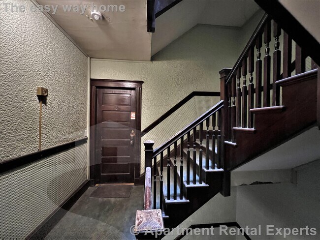 Building Photo - 269 Huron Ave