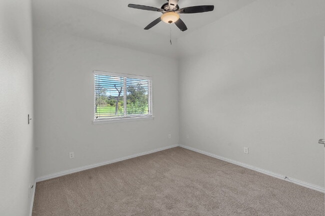 Building Photo - 9129 Cottonwood Village Dr