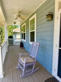 Building Photo - Charming 3-Bedroom, 2-Bath Home in a Pictu...