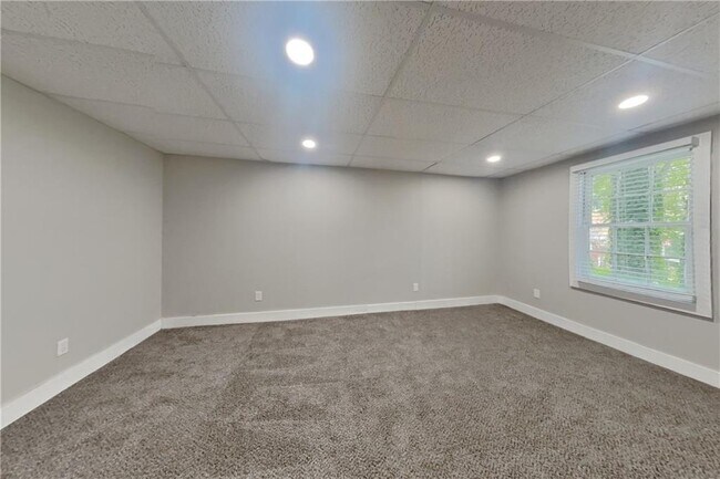 Building Photo - 4614 Blakedale Cir