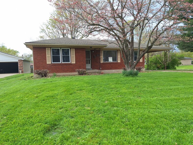 Primary Photo - 5500 Sterling Dr
