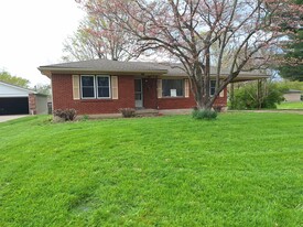Building Photo - 5500 Sterling Dr