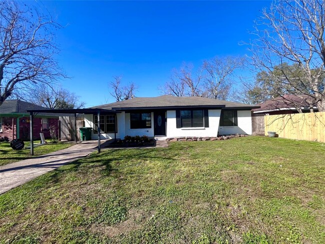 Building Photo - 455 Glenburnie Dr