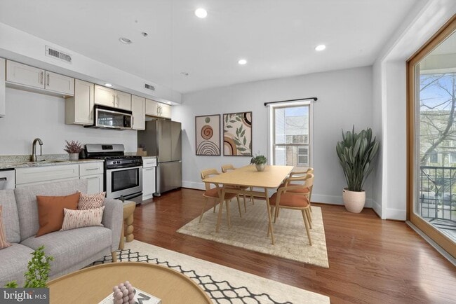 Building Photo - 249 Florida Ave NW