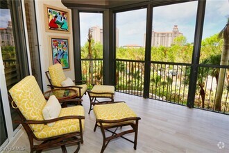 Building Photo - 8787 Bay Colony Dr