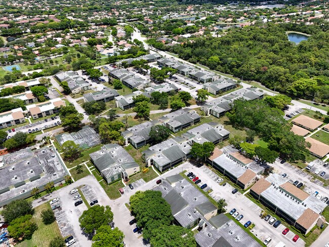 Building Photo - 4121 NW 88th Ave