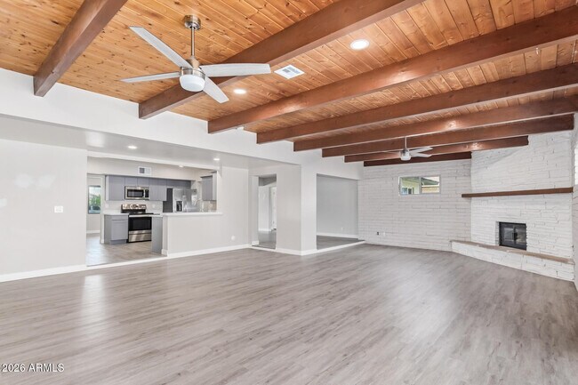 Building Photo - 2136 W Village Dr