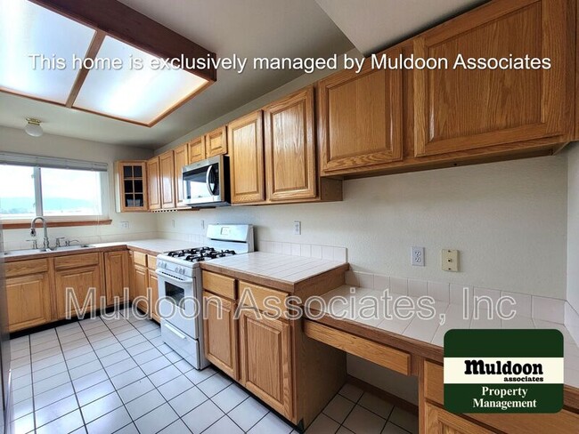 Building Photo - 4408 Bramble Ln