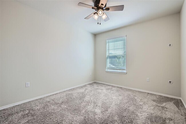 Building Photo - 10504 Abana Way