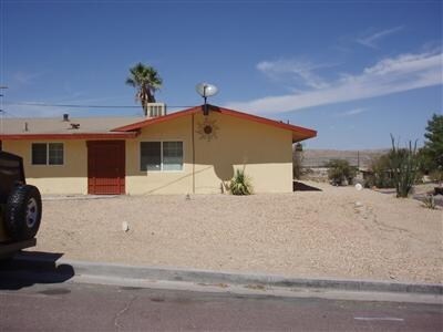 Building Photo - Mojave Manor