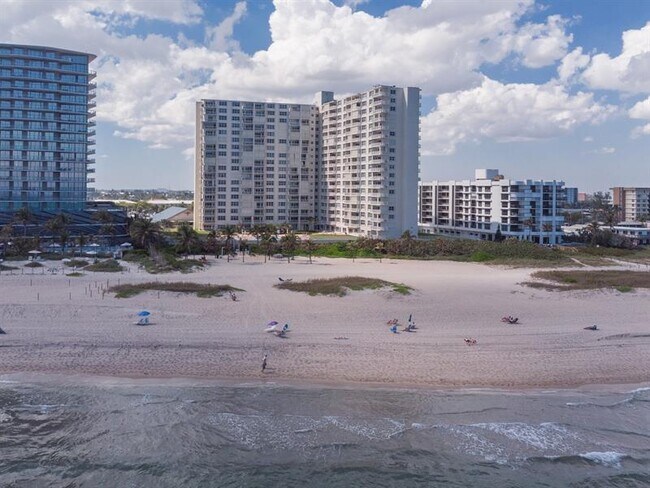 Building Photo - 750 N Ocean Blvd