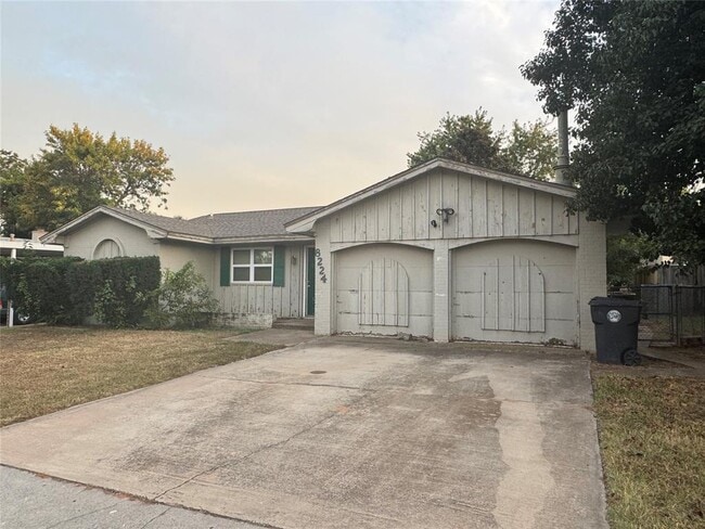 Building Photo - 8224 NW 28th Terrace