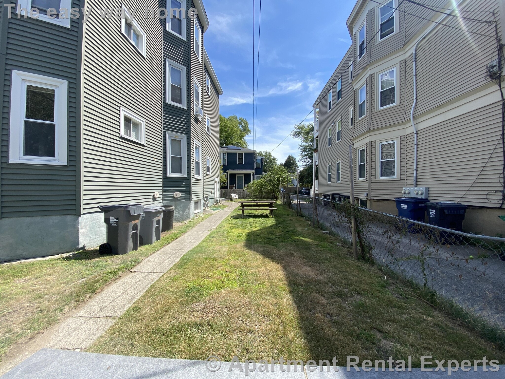 Building Photo - 22 Rice St