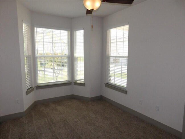 Building Photo - 12182 Abbey Glen Ln