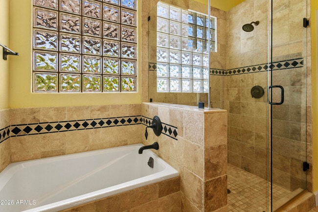 Building Photo - 3340 S Camellia Pl