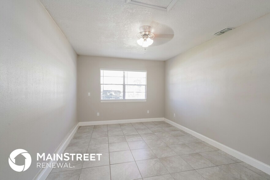 Building Photo - 1532 Ormond Ave