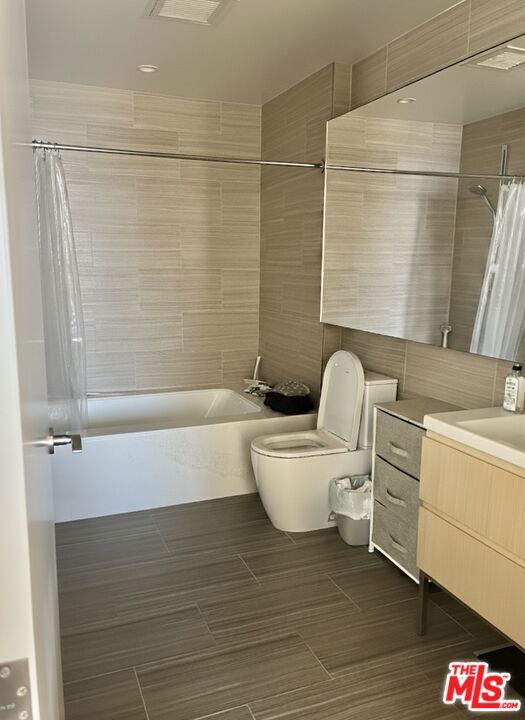 Building Photo - 877 Francisco St