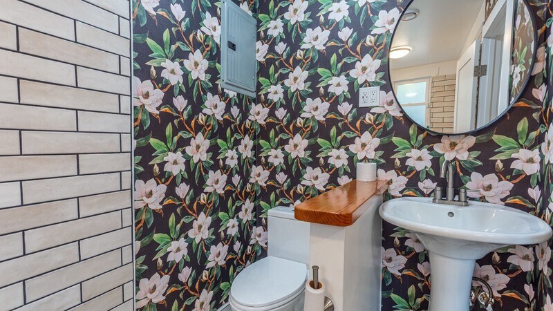 Building Photo - 6010 Cazadero Hwy