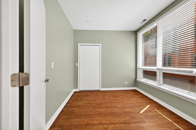 Building Photo - 1151 W Washington Blvd